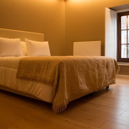 Feira Hostel & Suites Santa Maria da Feira Exteriör bild