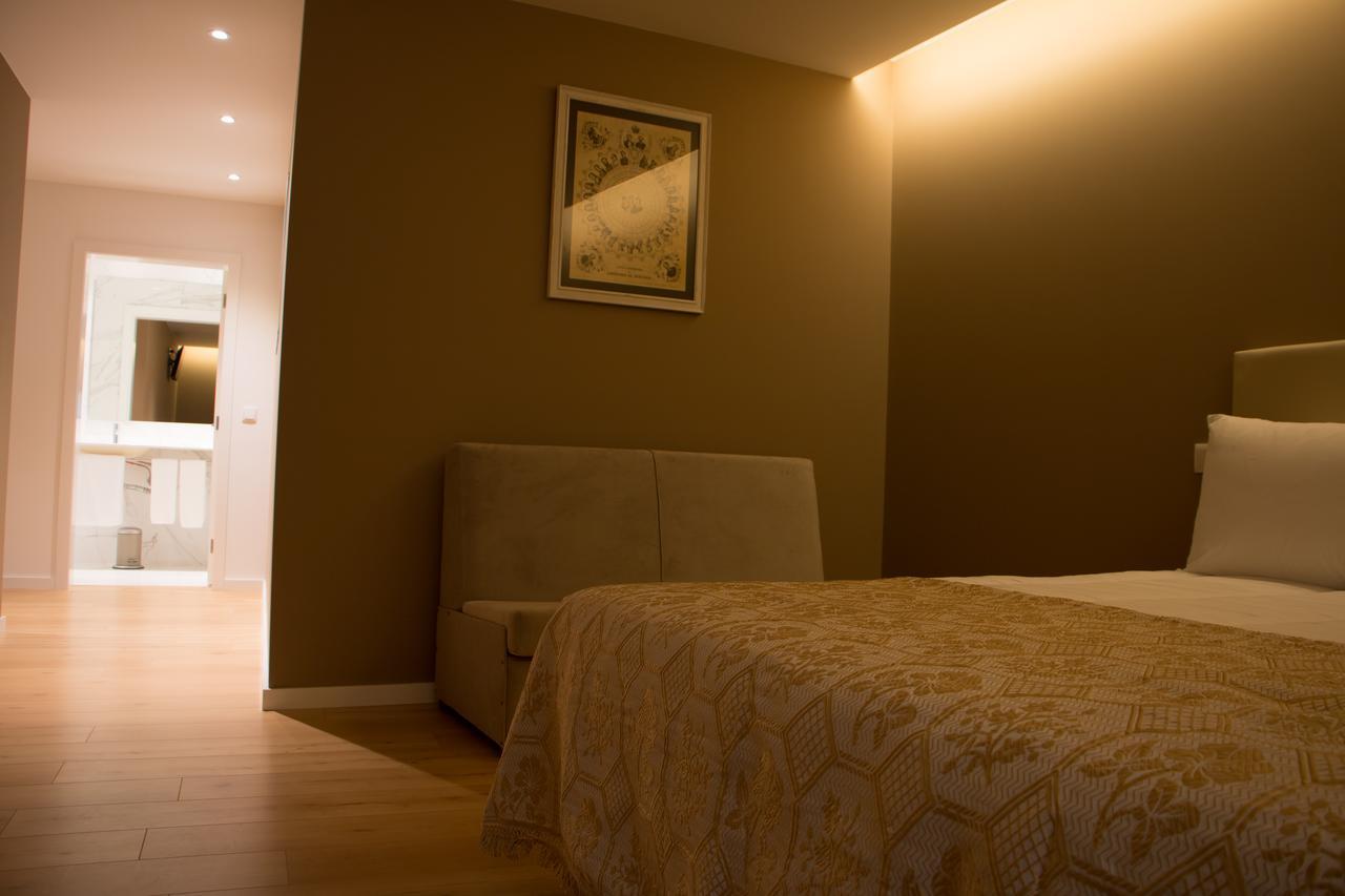 Feira Hostel & Suites Santa Maria da Feira Exteriör bild